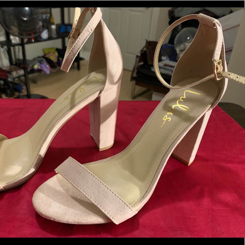 Blush sandals